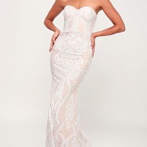 WHITE AND NUDE LACE STRAPLESS MAXI DRESS - Medium